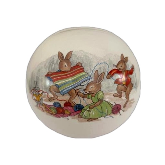 Bunnykins Royal Doulton Round Bank Bunnies Knitting - Picture 6 of 9